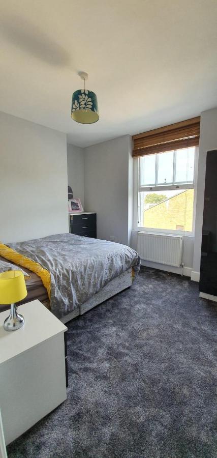 Camden Guest House Double Bedroom With Super Large King Bed London Luaran gambar